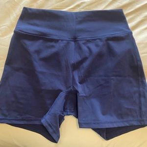BuffBunny legacy short in midnight navy